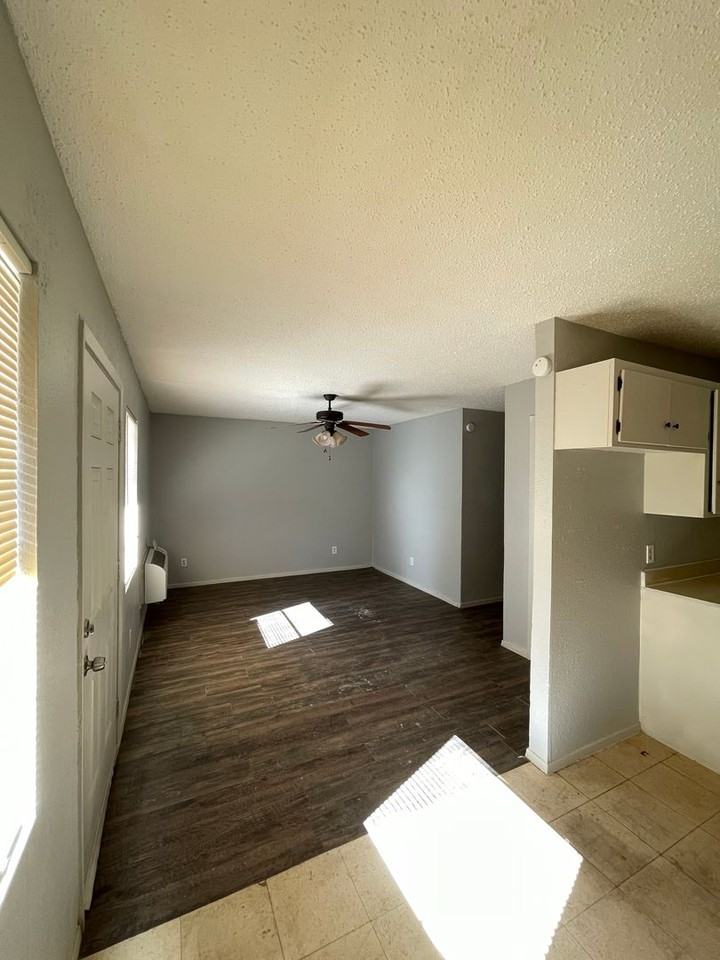 KTE 6517 Avenue T (Village Square) - Photo 3 of 12