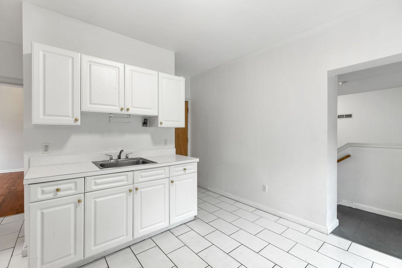 392-394 Crown Street - Photo 4 of 30