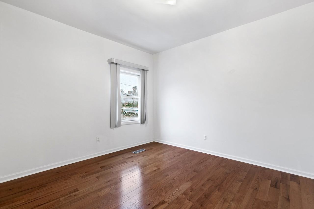 392-394 Crown Street - Photo 5 of 30