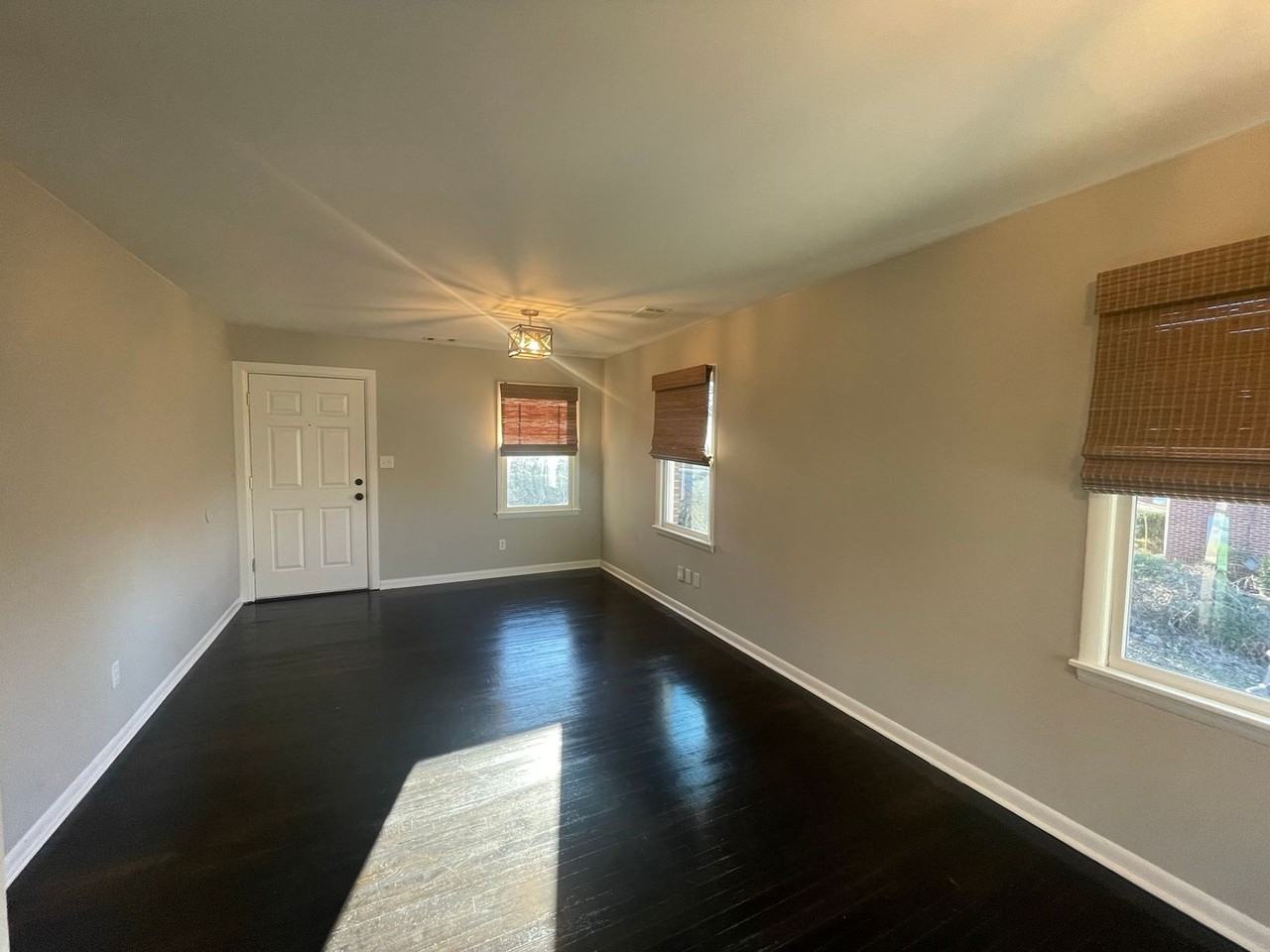 165 Conrad Dr - Photo 5 of 31