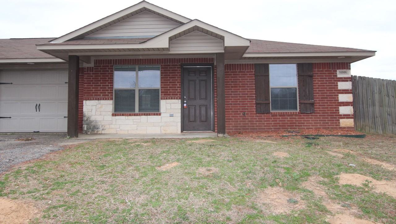 Mission Ranch Townhomes Mission Ranch Apartments FM 16 W, Lindale