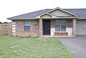 featured image of 17037 Loring Ln