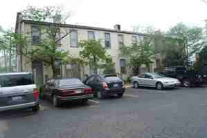featured image of 664 Kerr St