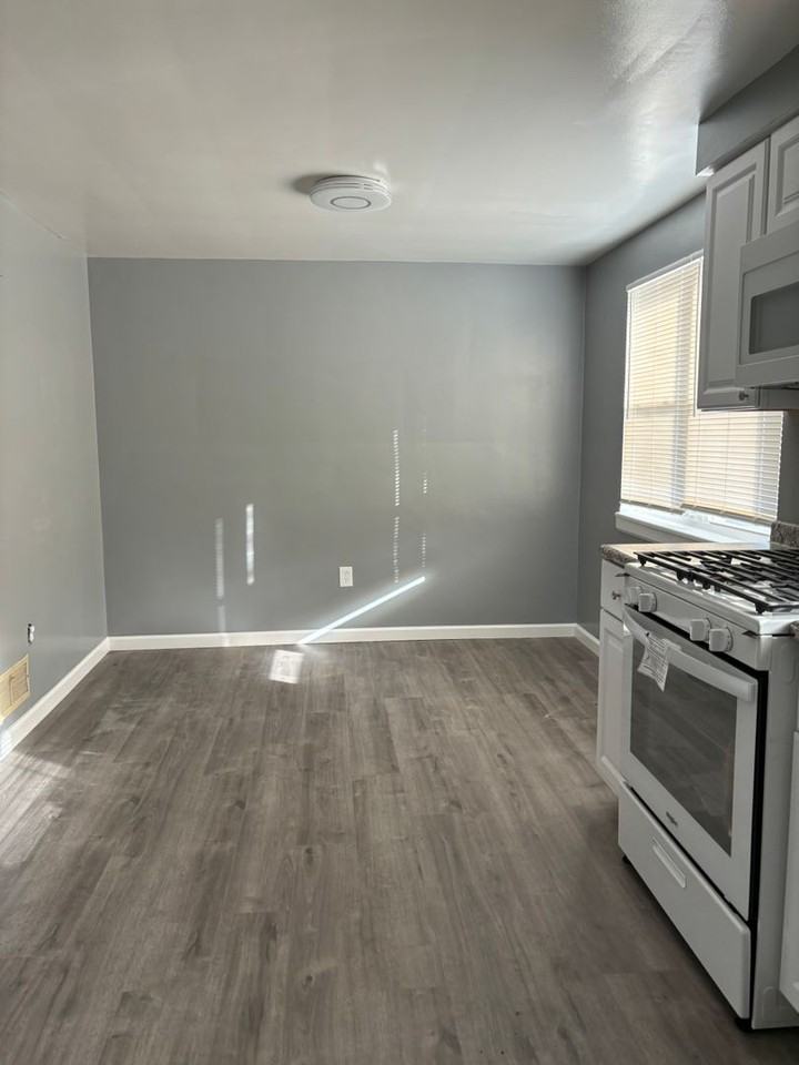 Skyline - Photo 2 of 18