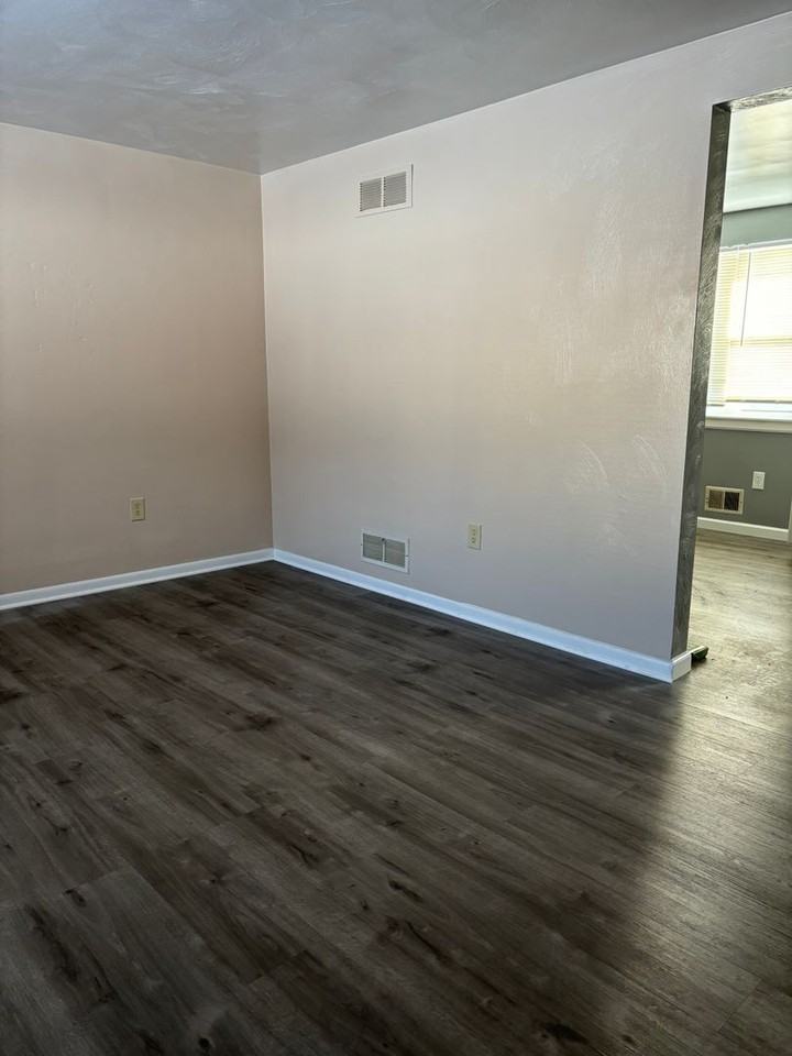 Skyline - Photo 3 of 18