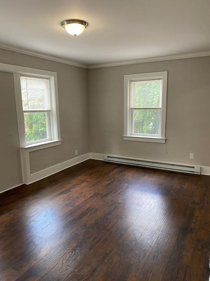 1117 S. Plymouth Avenue - Photo 2 of 15