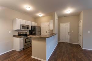 featured image of 923 W Battlefield St