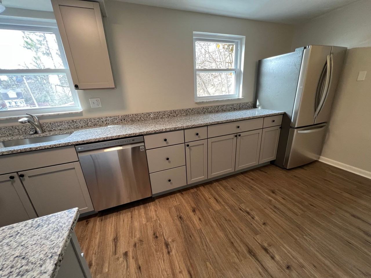 28 Richland Ave - (24145) - Photo 2 of 14