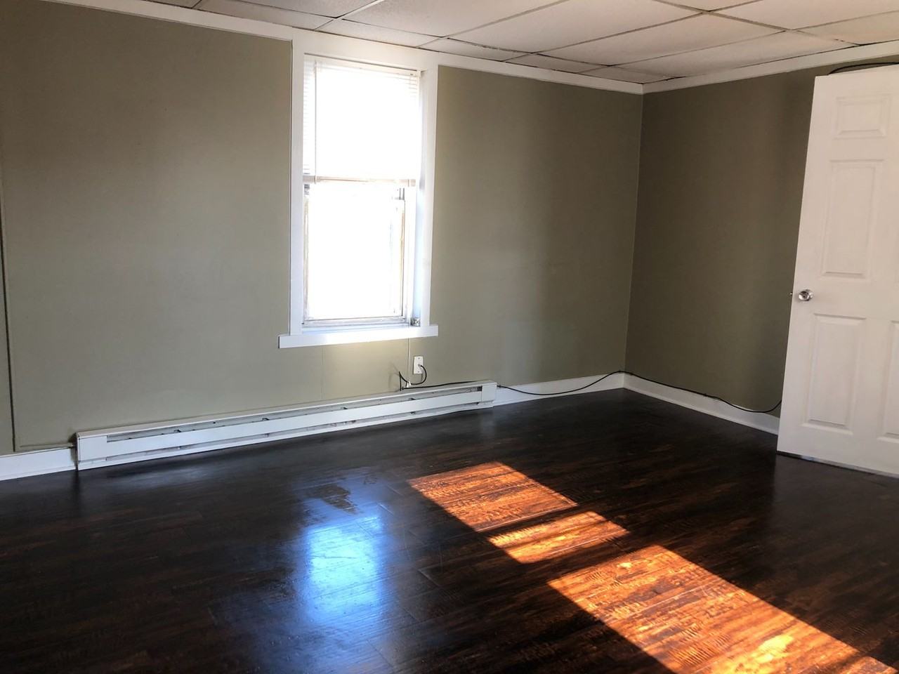 516 W Vine - Photo 3 of 7