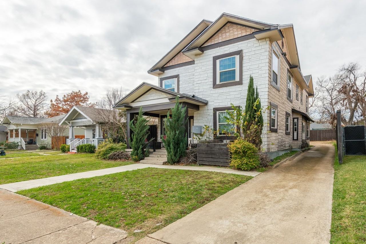 605 S Oak Cliff Blvd - Photo 2 of 18