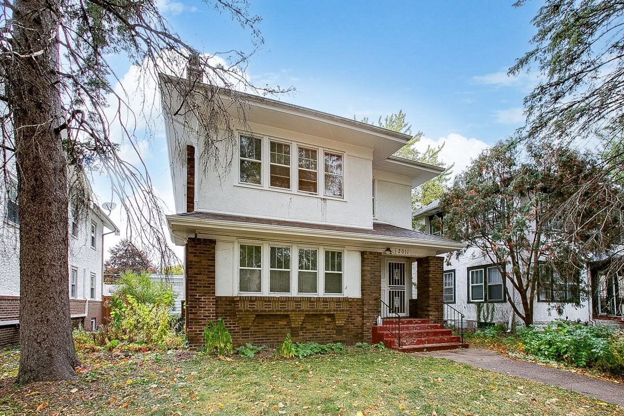 2011 Portland Ave Apartments in Merriam Park West, St. Paul, MN 55104