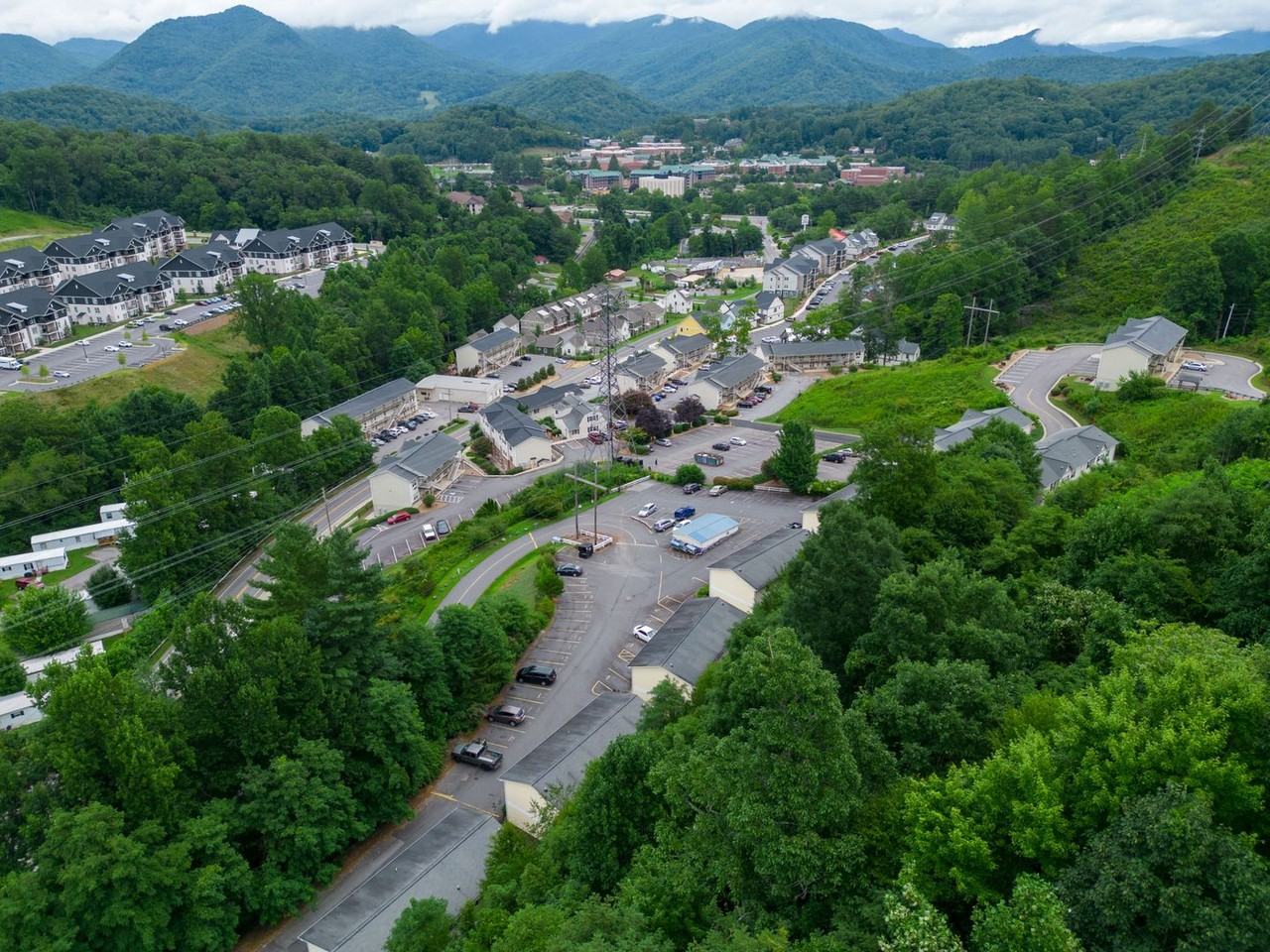 LE - Little Savannah Elon - Photo 3 of 10