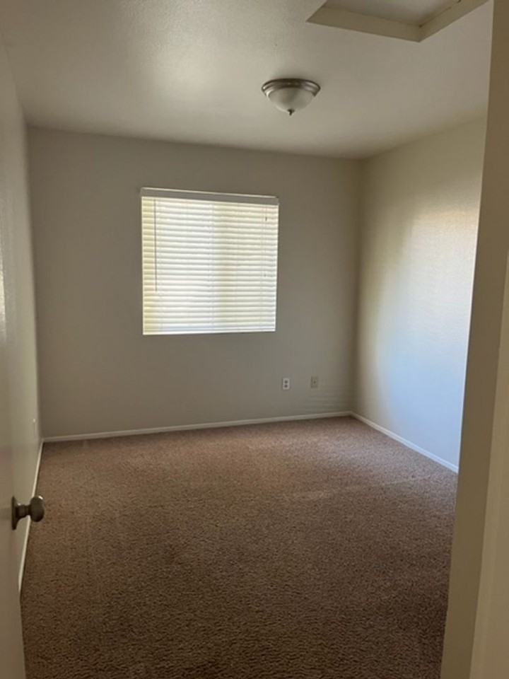 3210 Brookfield Loop #3210D - Photo 7 of 12