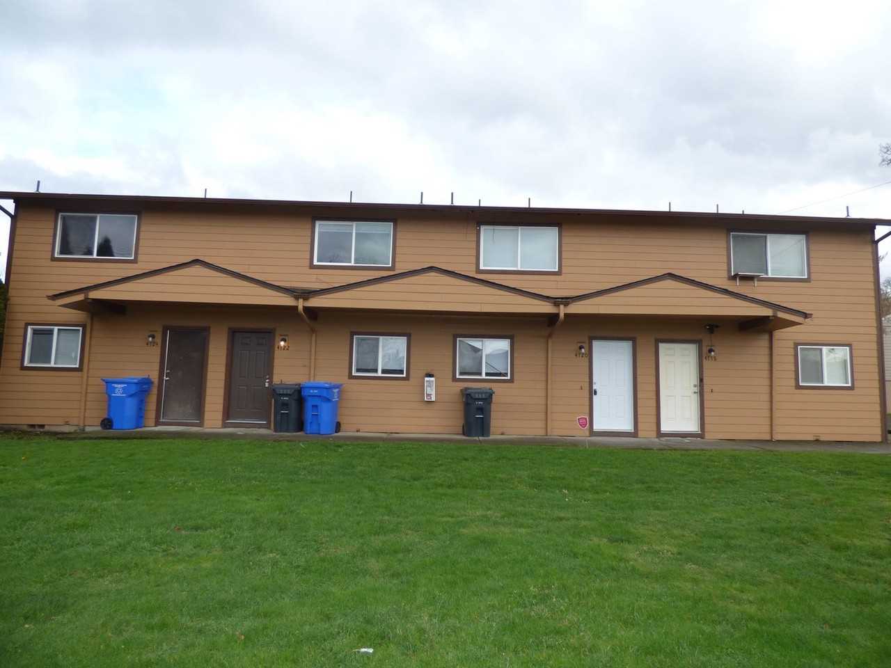 4122 Lancaster Dr Ne - Photo 2 of 19