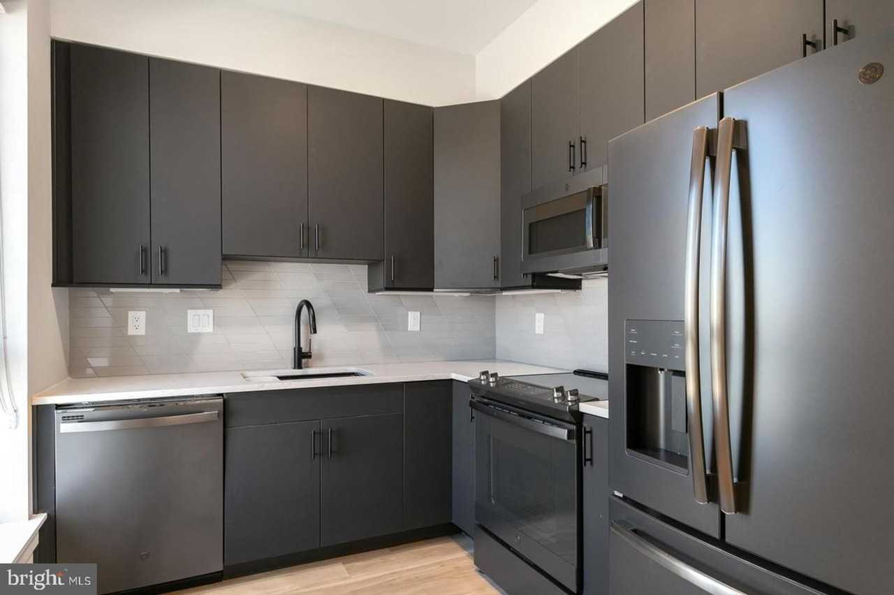 1BRKS - Photo 2 of 27