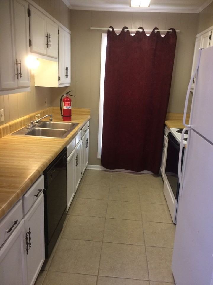 400 Ryder - Photo 3 of 10