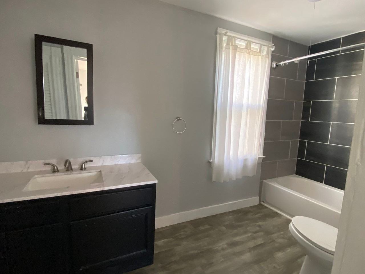 229 Dwight Street - Photo 6 of 41