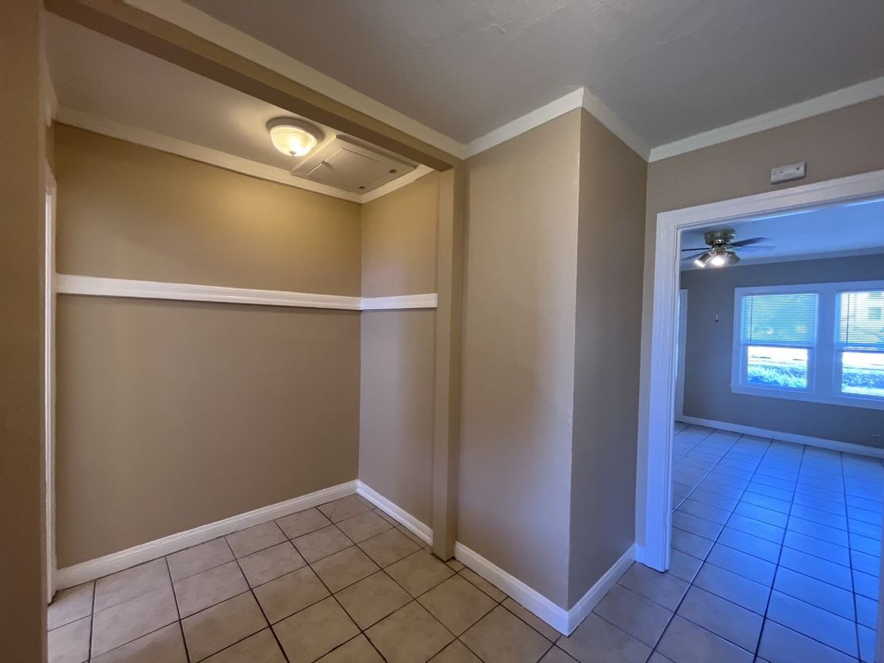 2700 Sacramento Street - Photo 3 of 7