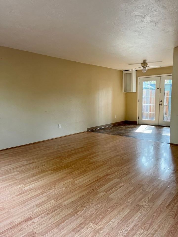 Dominion-453 - Photo 2 of 8