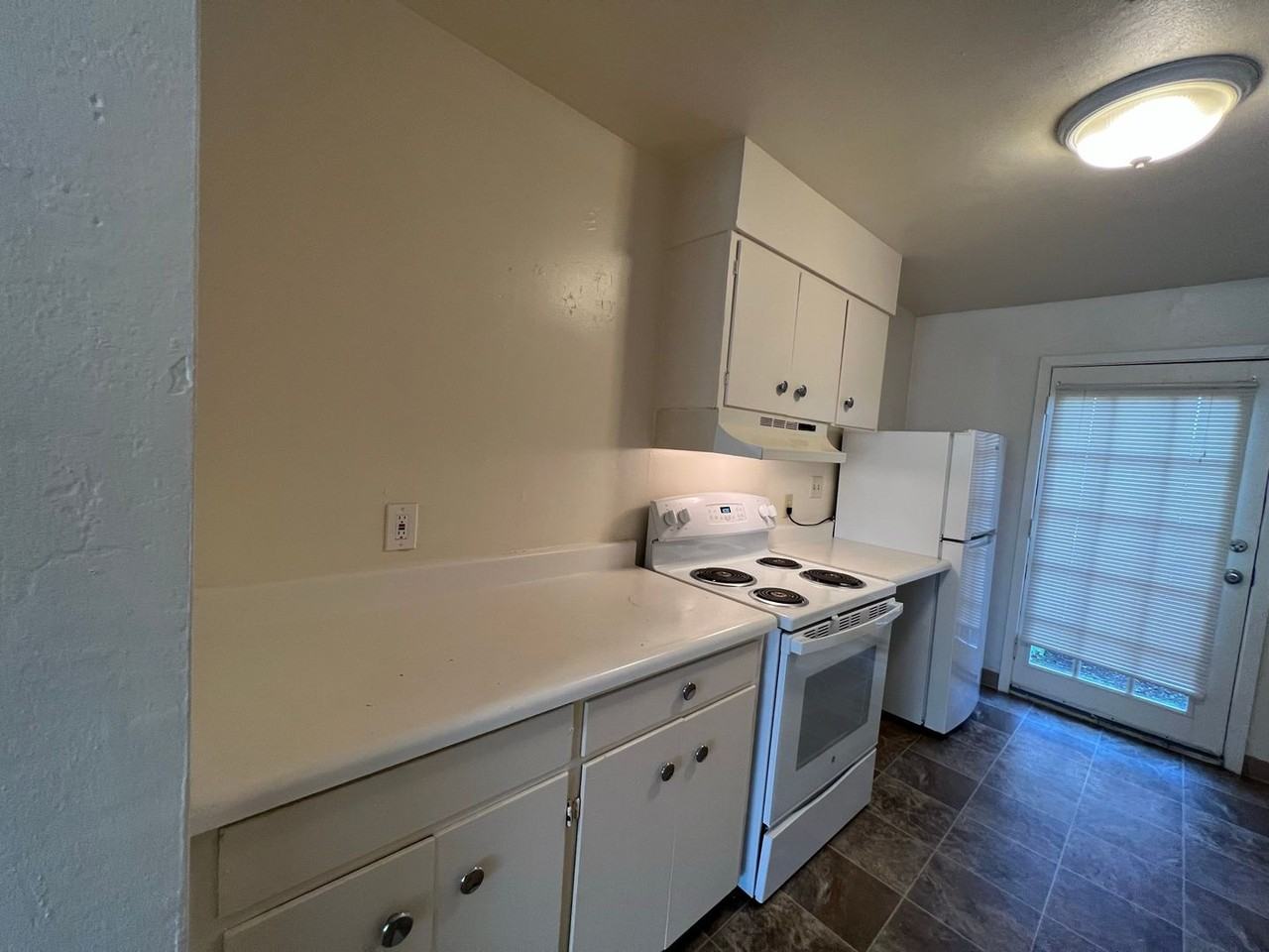 771w7 - Photo 4 of 29