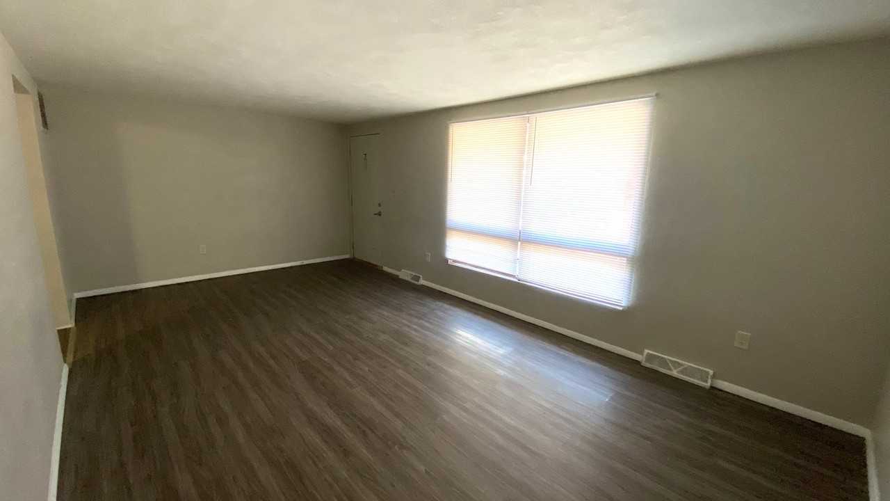 1003 Veerman - Photo 2 of 7