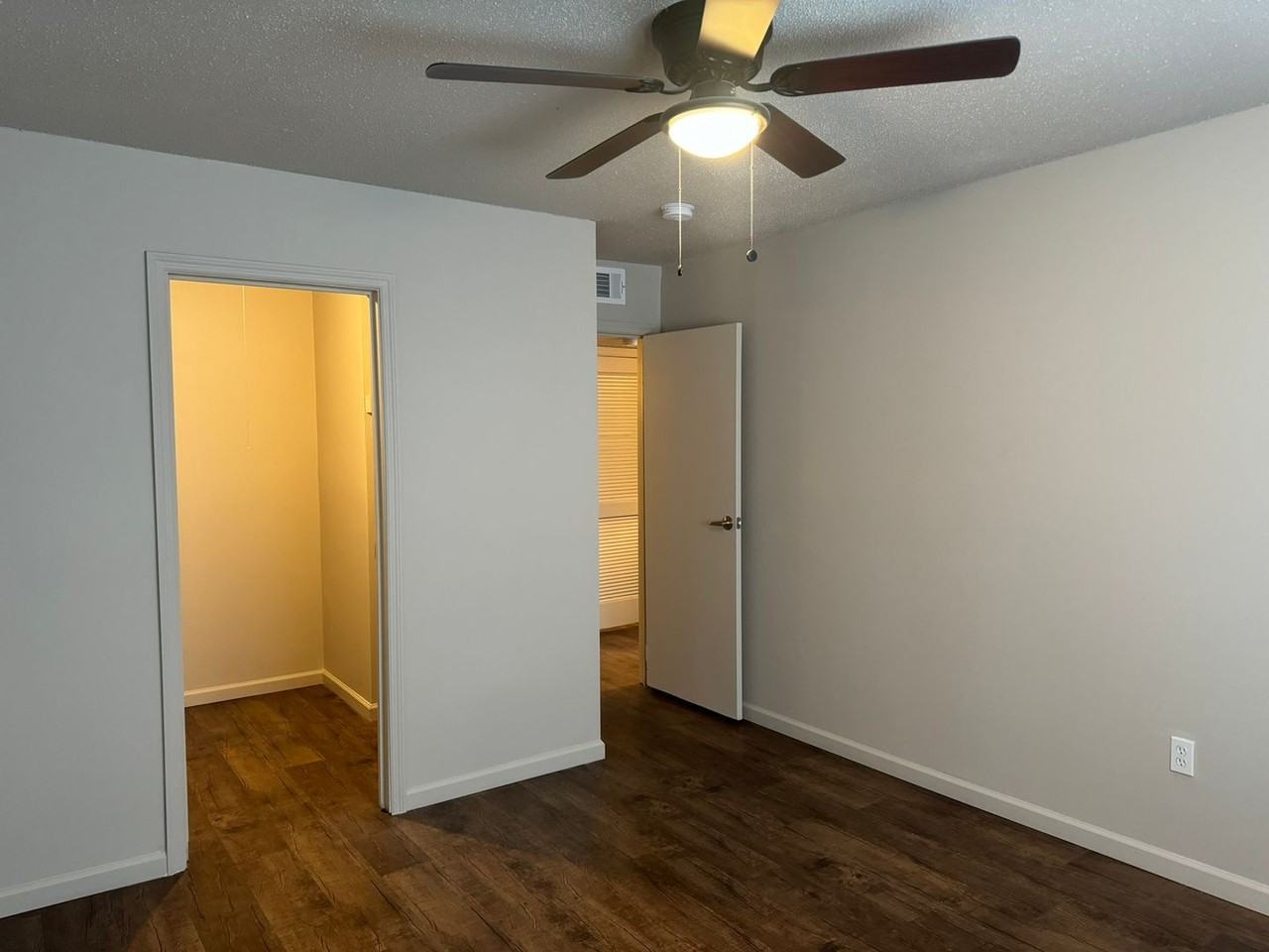 Pine Tree Apartments - Photo 6 of 24