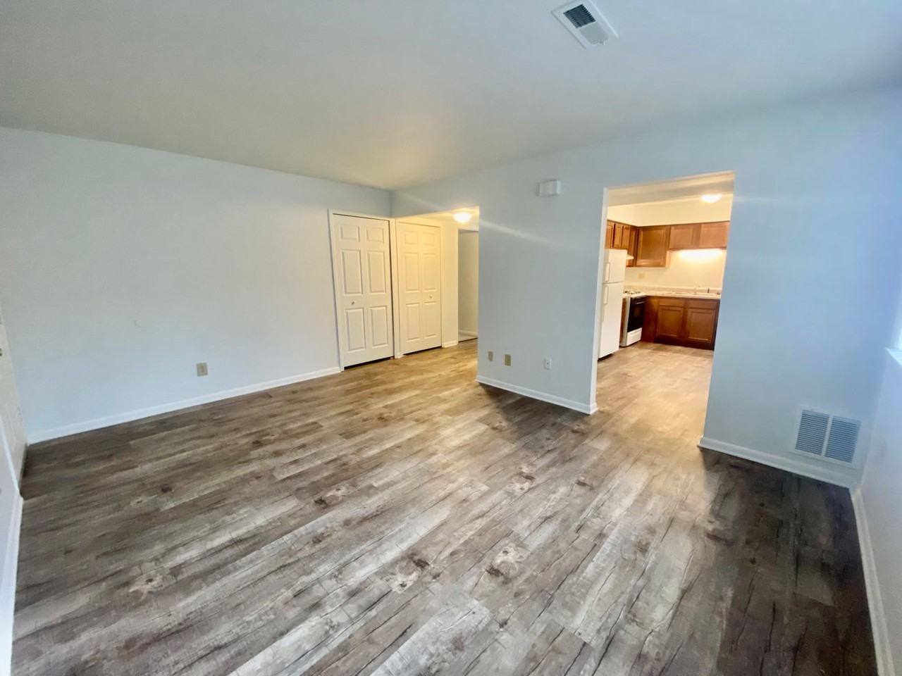 609 Flint Rd. - Photo 5 of 10