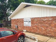Townhouse Apartments / Hern - JT - Photo 1 of 1