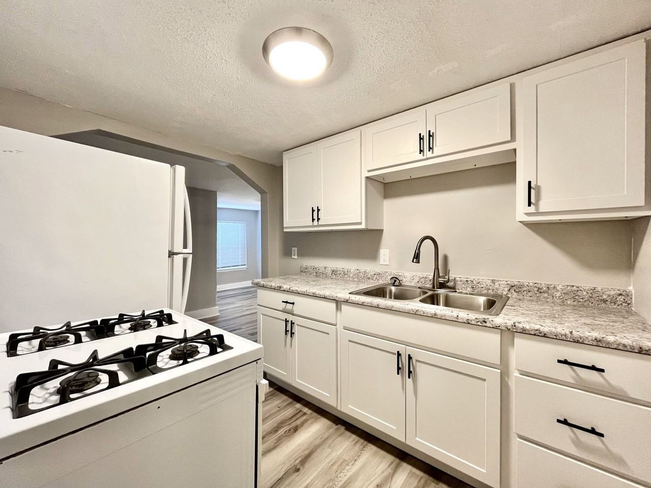 Grand Haven 4528 - Photo 2 of 13