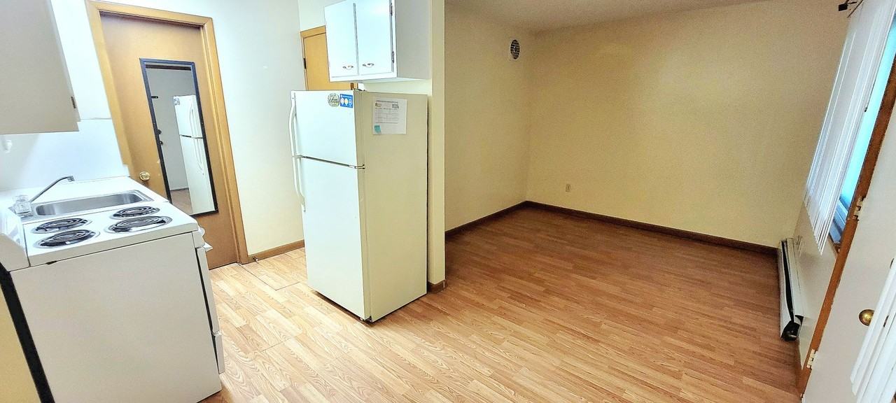 2040 Iuka Ave. - Photo 2 of 35