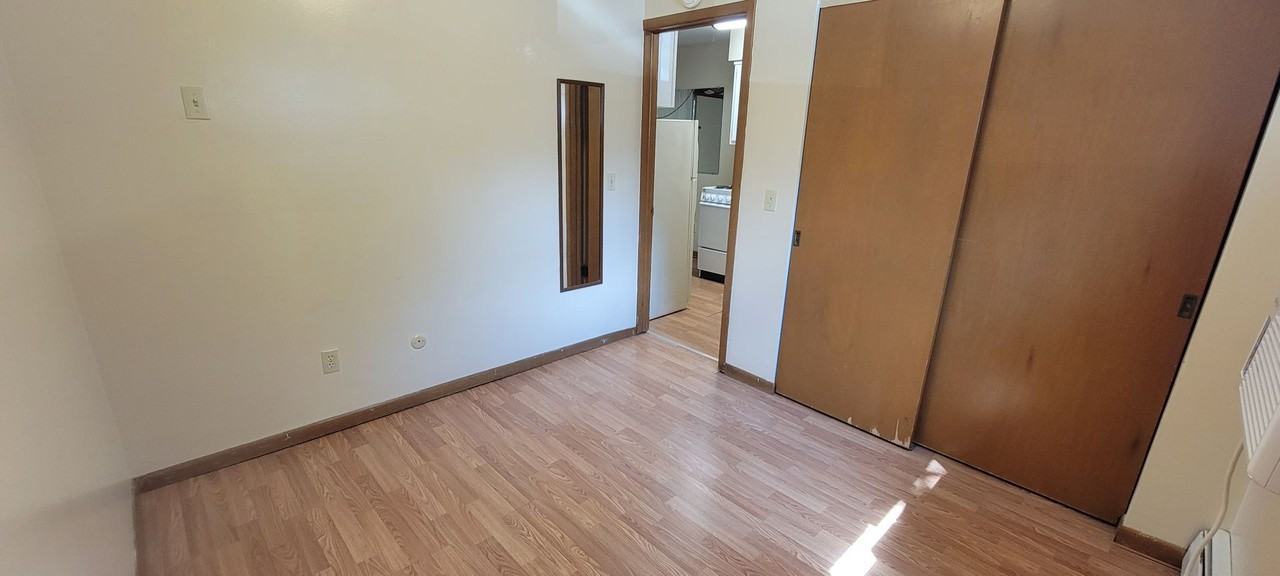 2040 Iuka Ave. - Photo 7 of 35