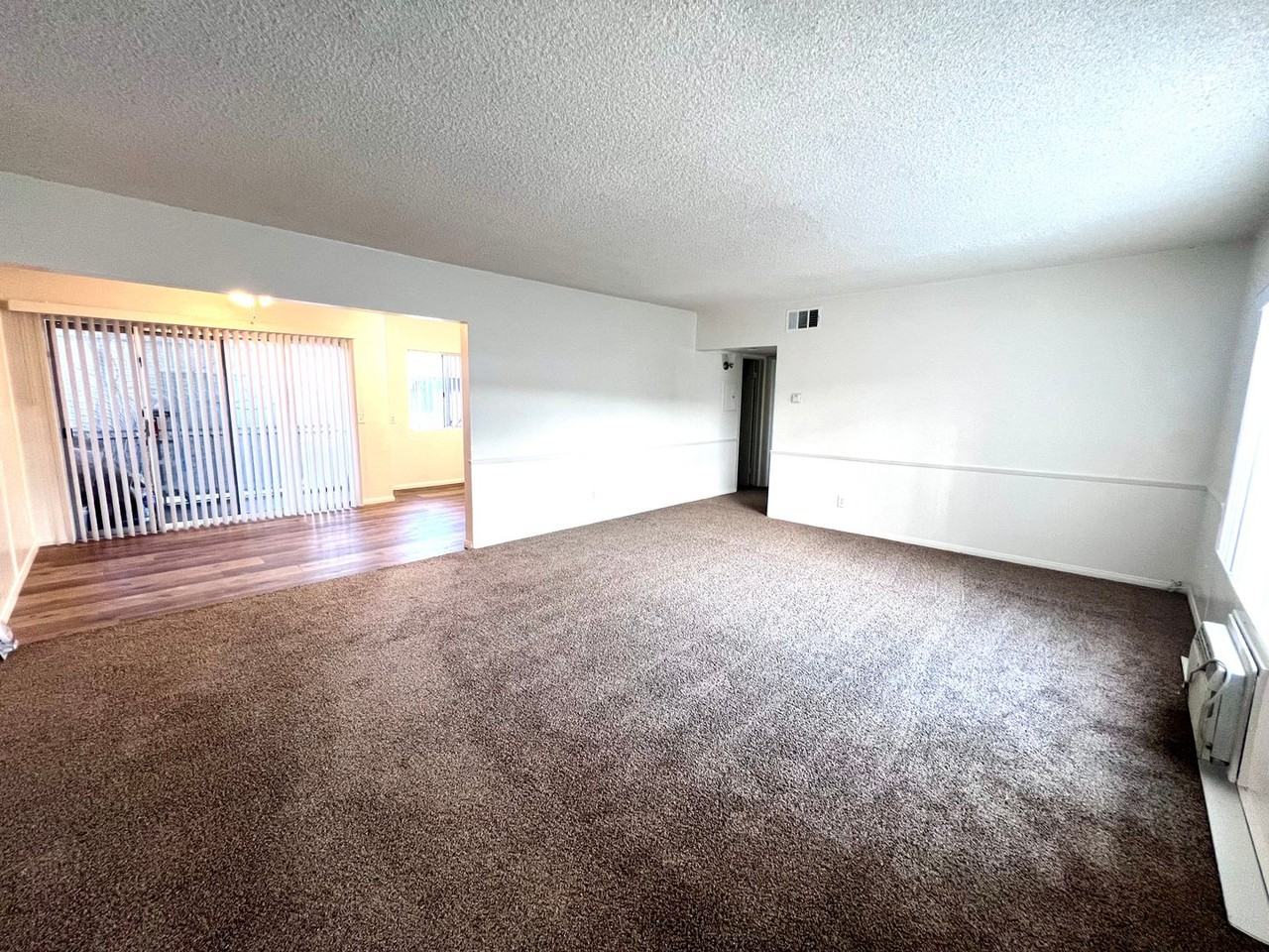 1000 Leslie Rd - Photo 2 of 17