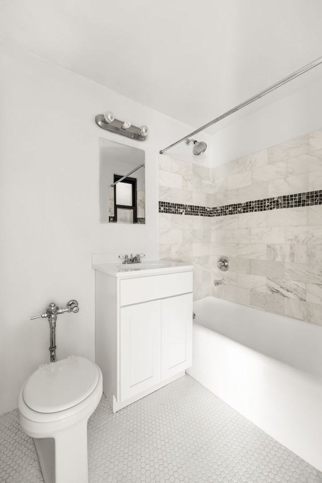 24th St Co-Op - Photo 2 of 7