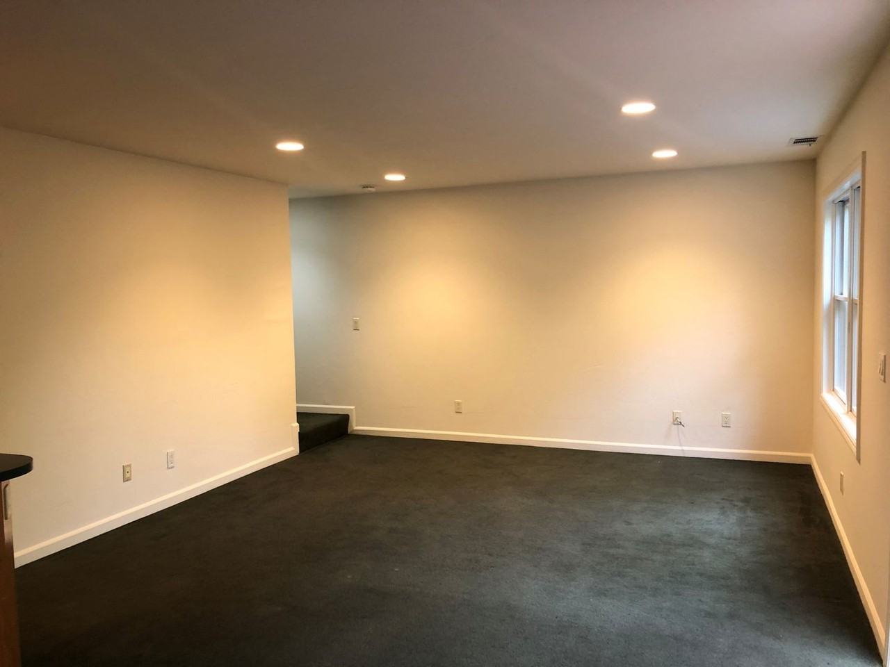 2436 Ellsworth St #D - Photo 4 of 12