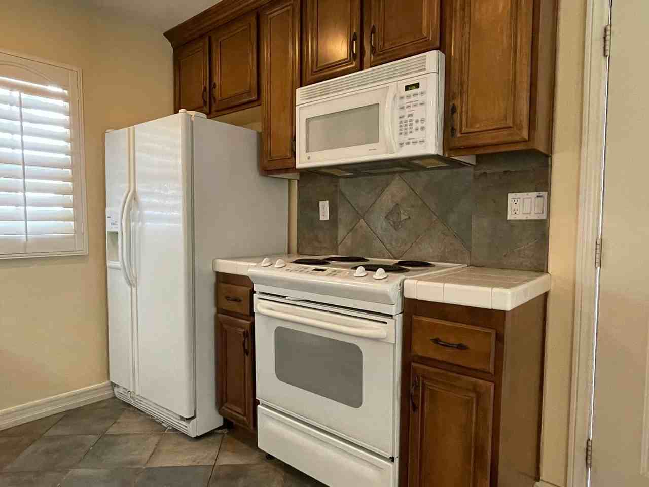 27157 Tumbleweed Trail A & B - Photo 3 of 9