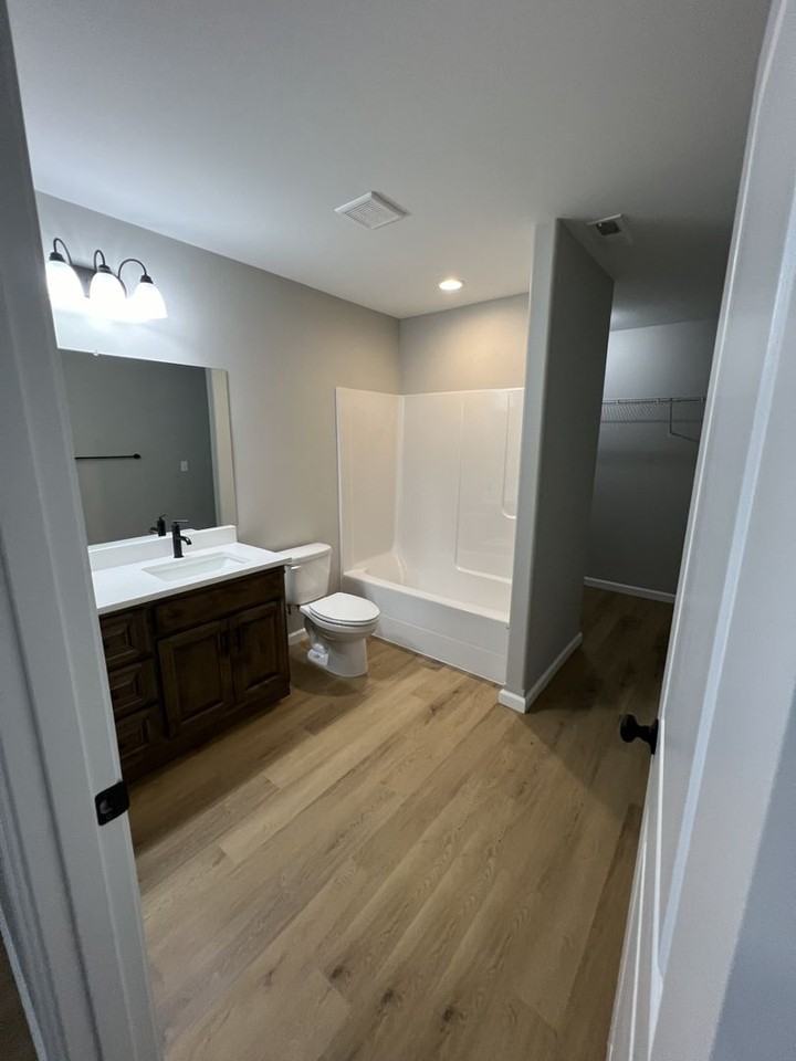 63 Grant Dr - Photo 3 of 11