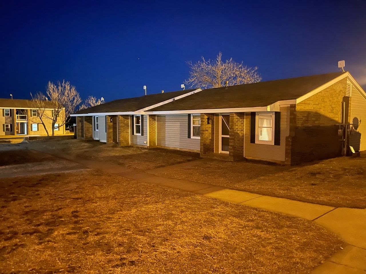 Shamrock Apartments - Photo 6 of 9
