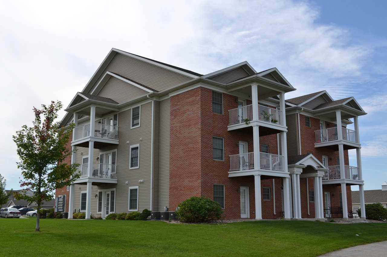 1327 Walton - Photo 7 of 17