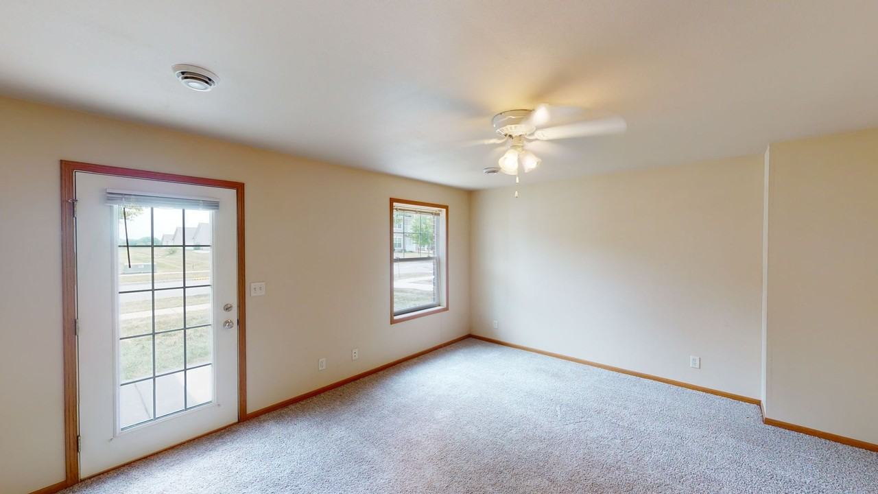 1409 Walton - Photo 4 of 23