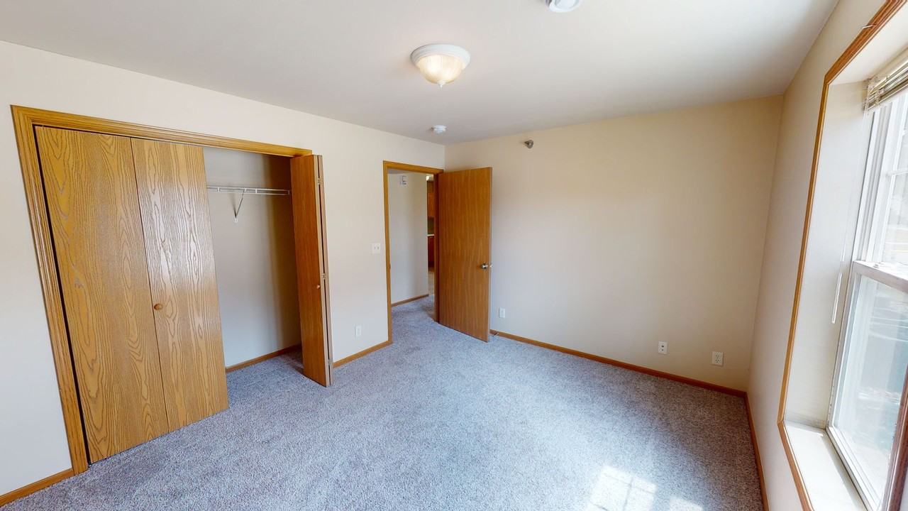 1409 Walton - Photo 6 of 23