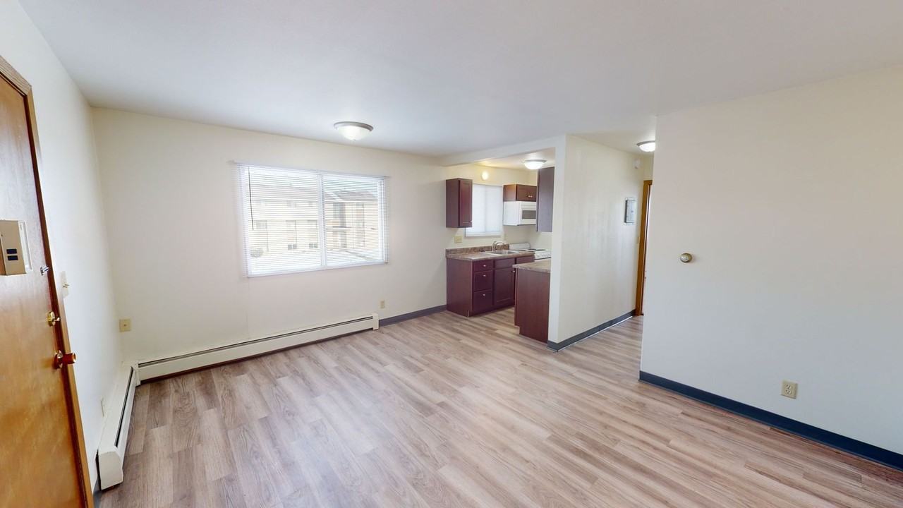 806 24th - Photo 4 of 8