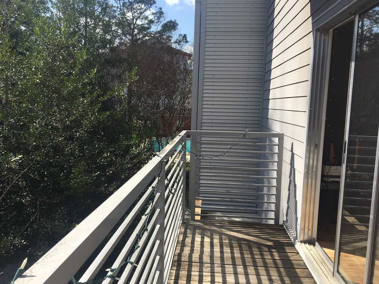 THREEZEROTWO - Photo 2 of 20