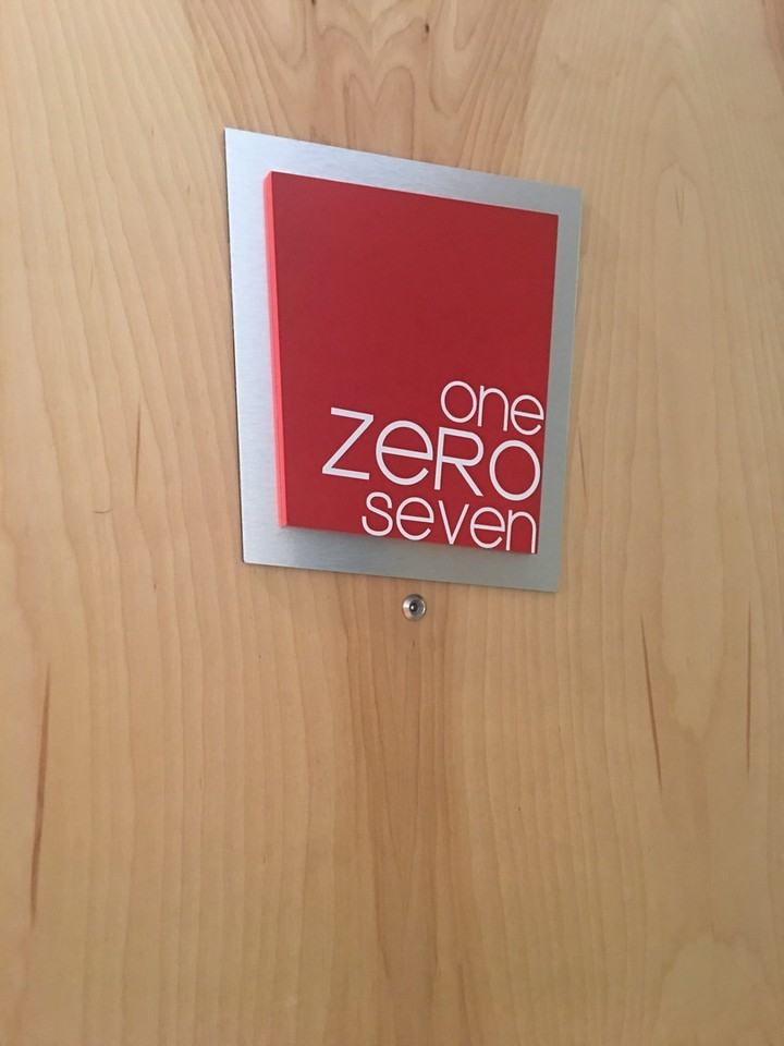 THREEZEROTWO - Photo 3 of 20