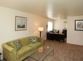 featured image of 474 W Scott St