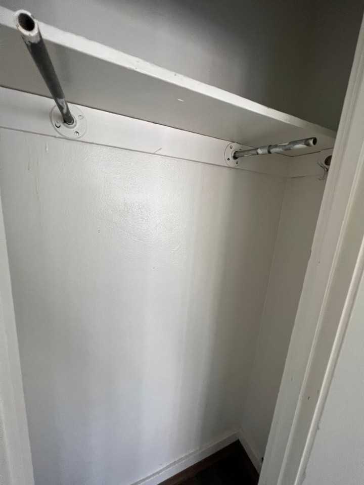 625 NE Maiden Lane - Photo 3 of 13