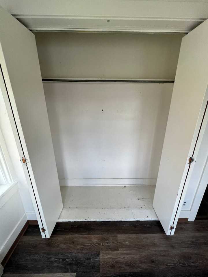 625 NE Maiden Lane - Photo 5 of 13