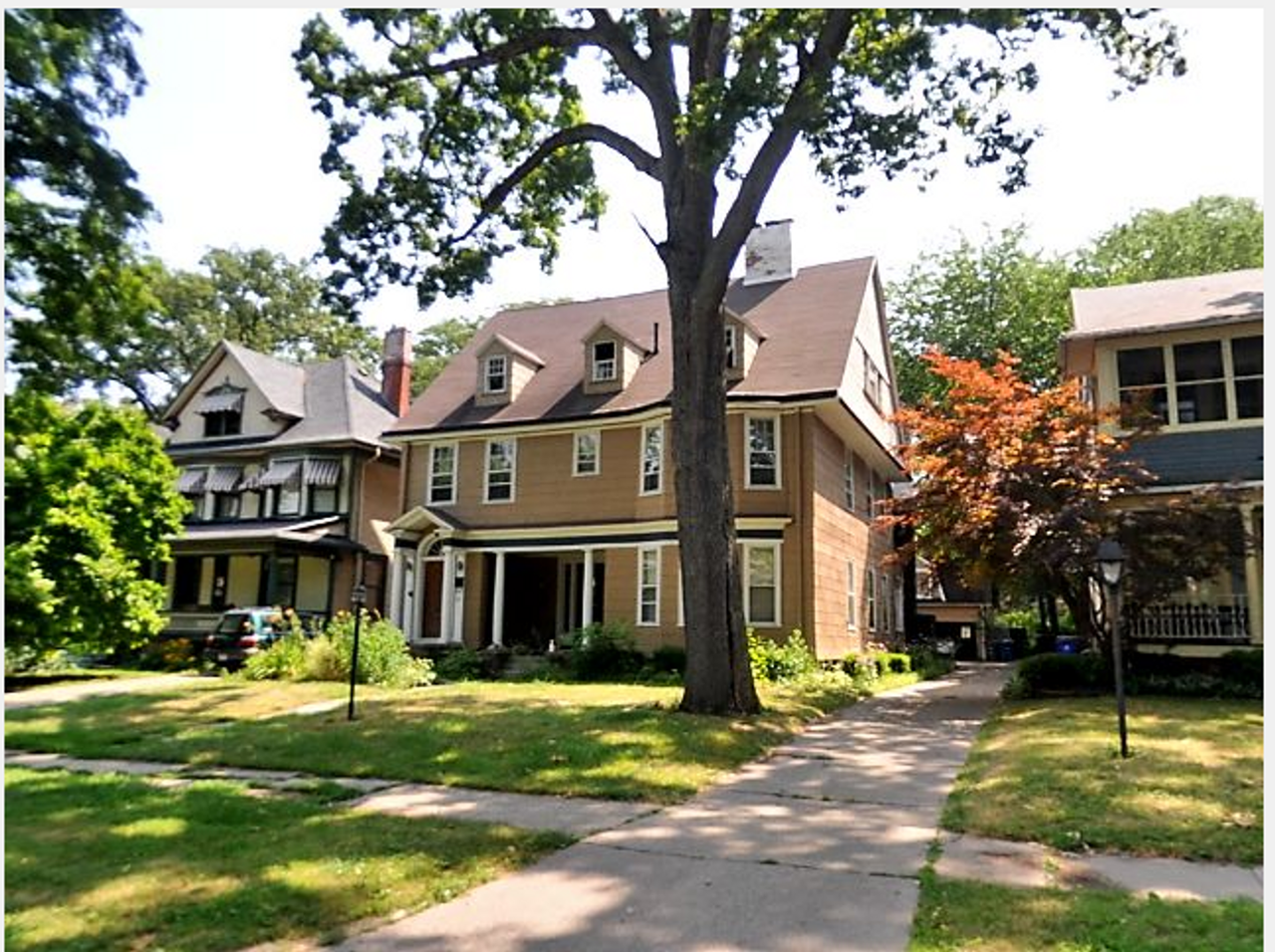 2418 Robinwood Ave Apartments in Old West End, Toledo, OH 43620 Zumper