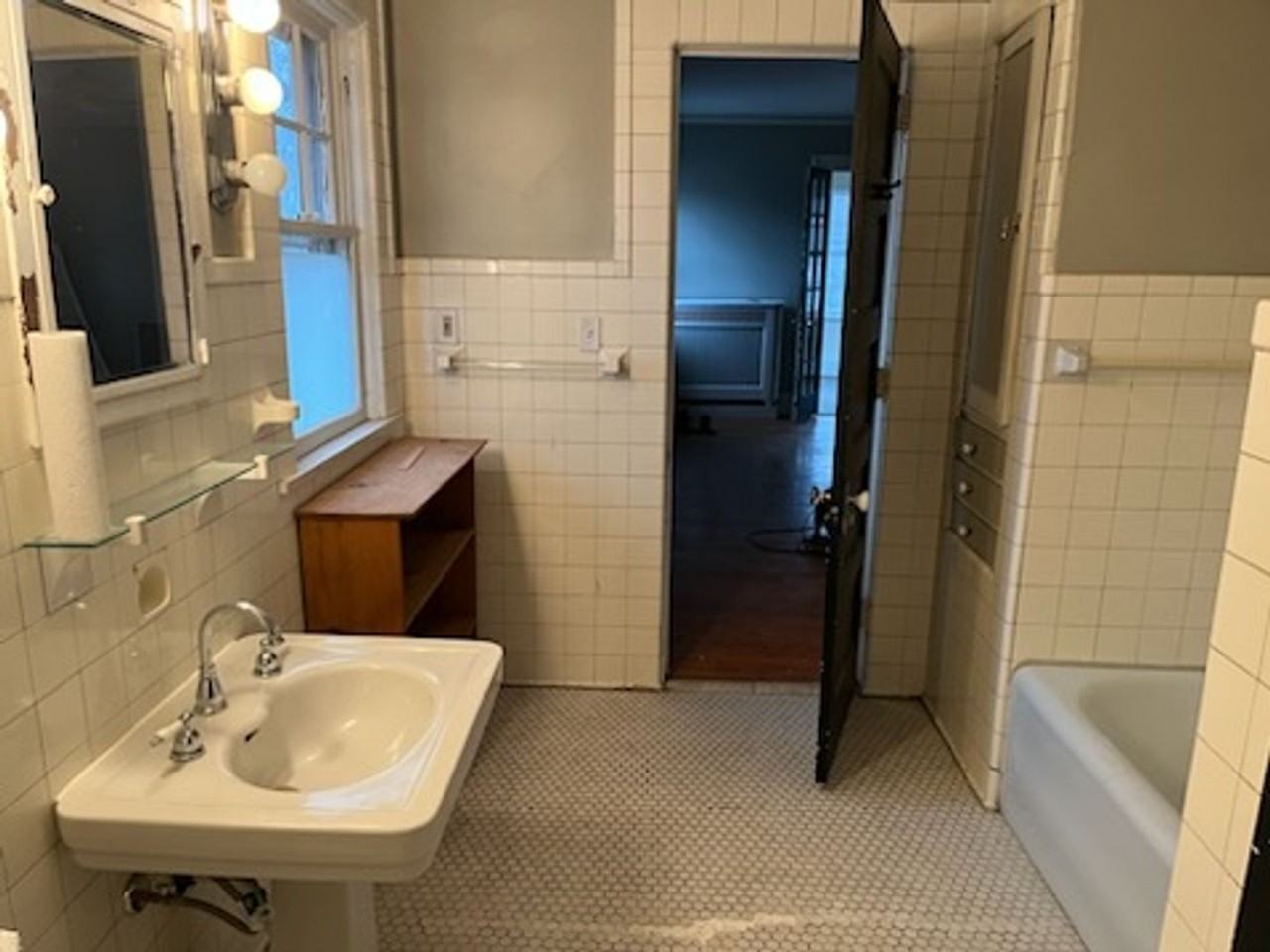 2418 Robinwood Ave Apartments in Old West End, Toledo, OH 43620 Zumper