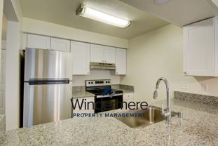 M0989-Seagate Apartments - 141 SW 6th Ave - Photo 1 of 1