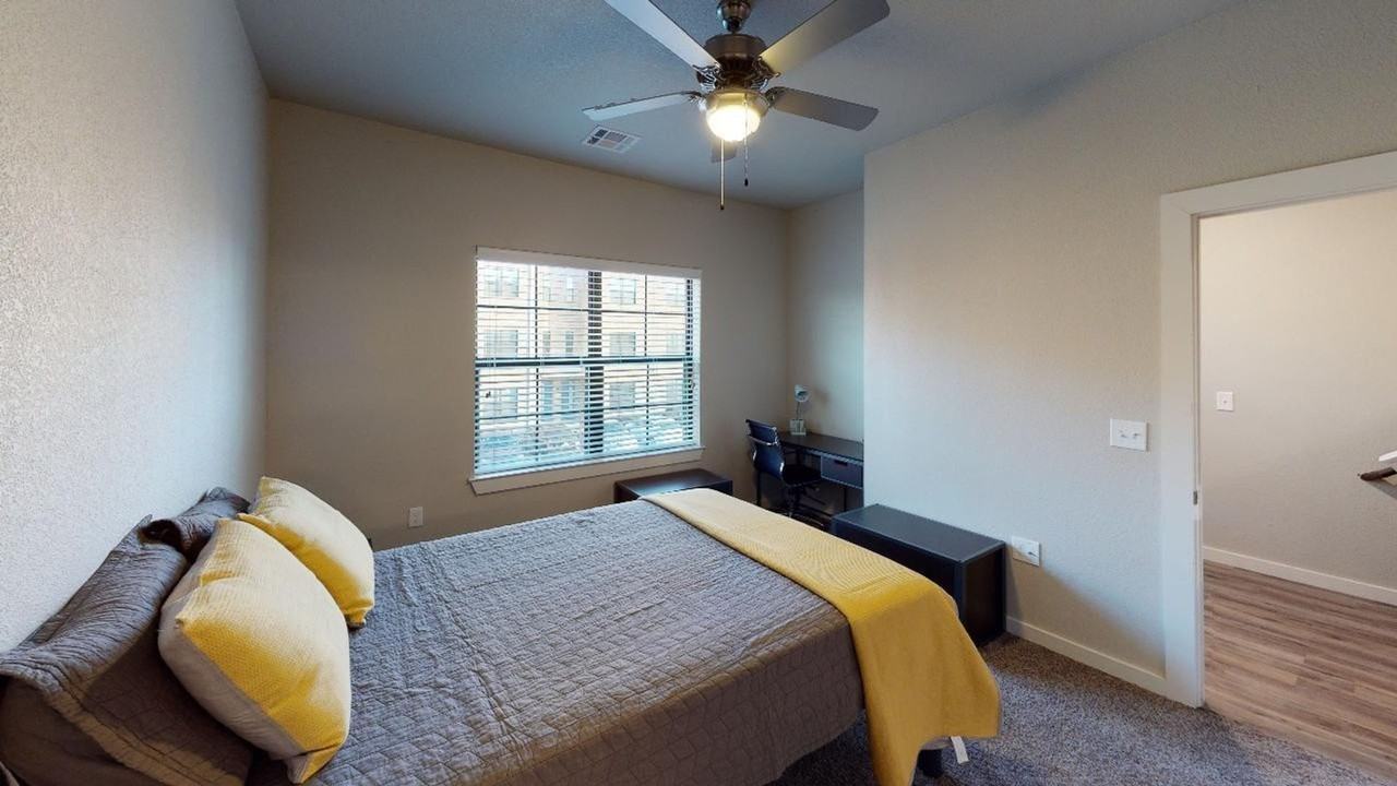 3-, 4- and 5-Bedroom Luxury Townhomes with Top-of-the-Line Amenities! - Photo 6 of 28